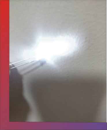 LED 3 mm weiß white Flachkopf